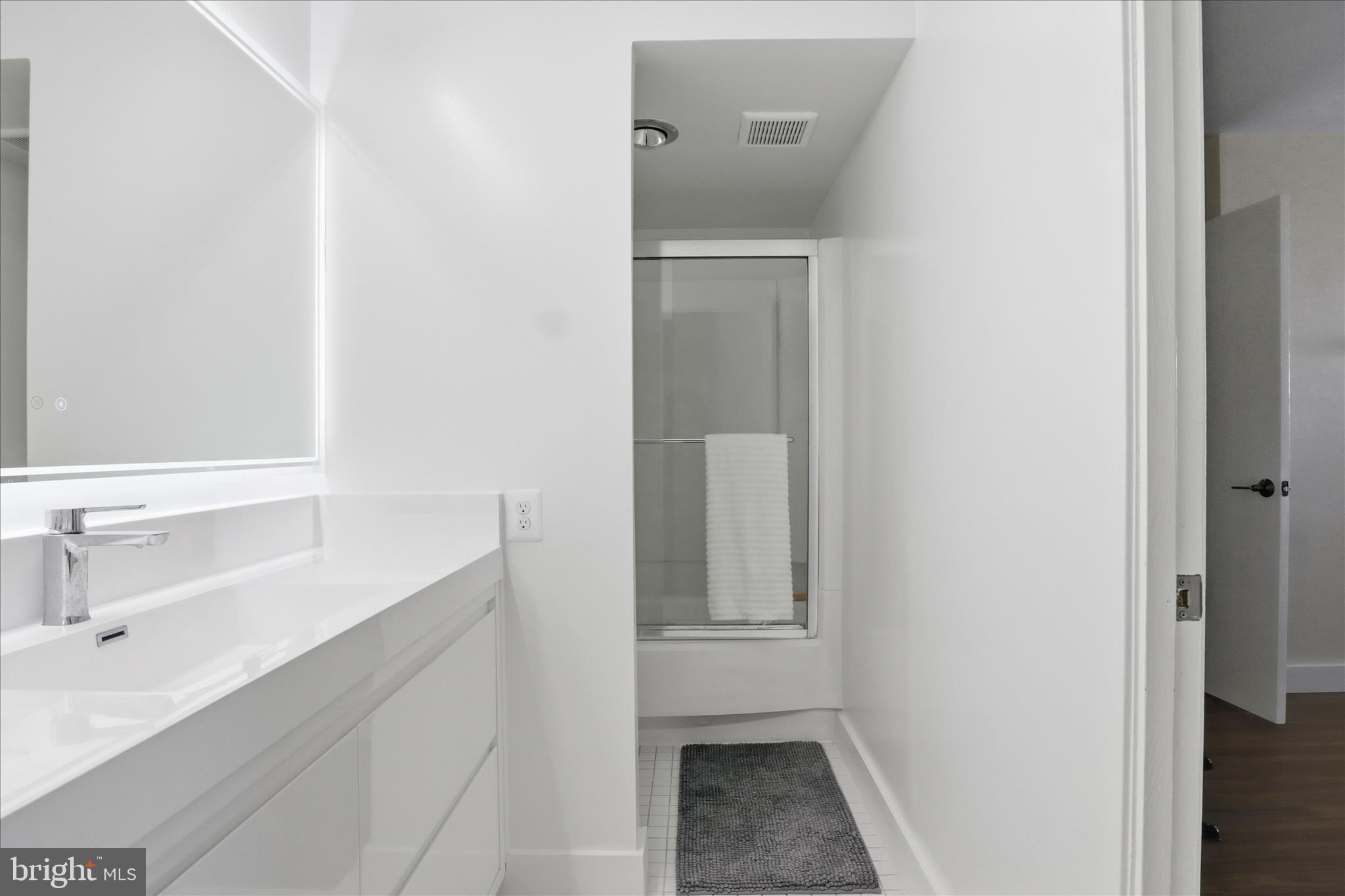 8340 GREENSBORO DRIVE 1001