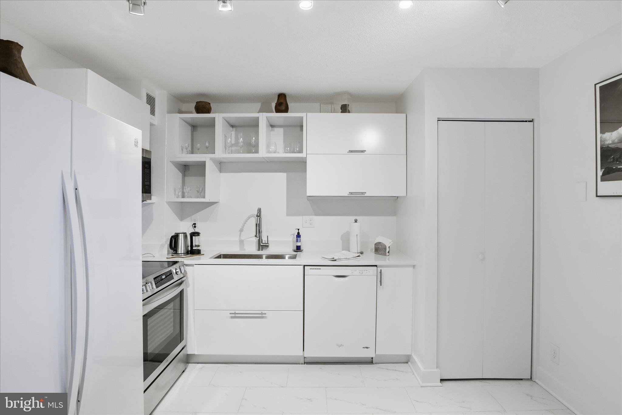 8340 GREENSBORO DRIVE 1001