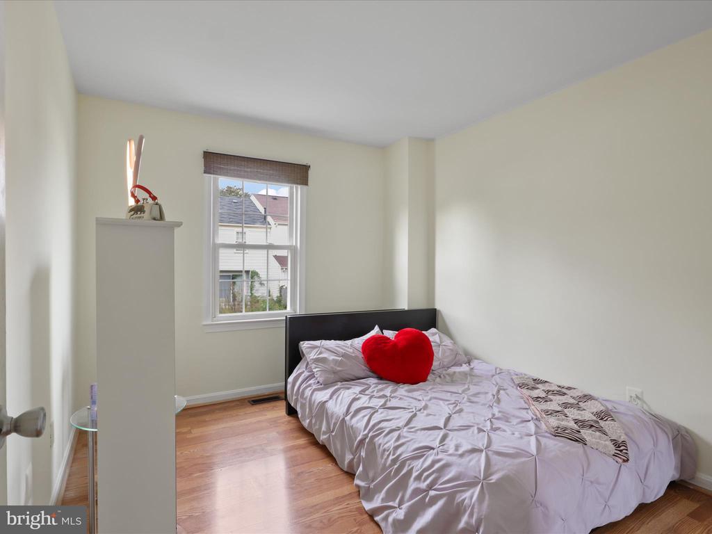 8068 DULCIANA COURT