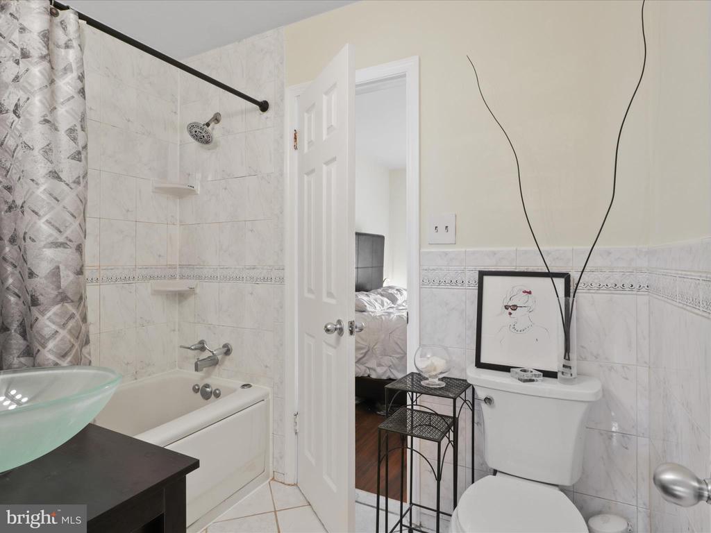 8068 DULCIANA COURT