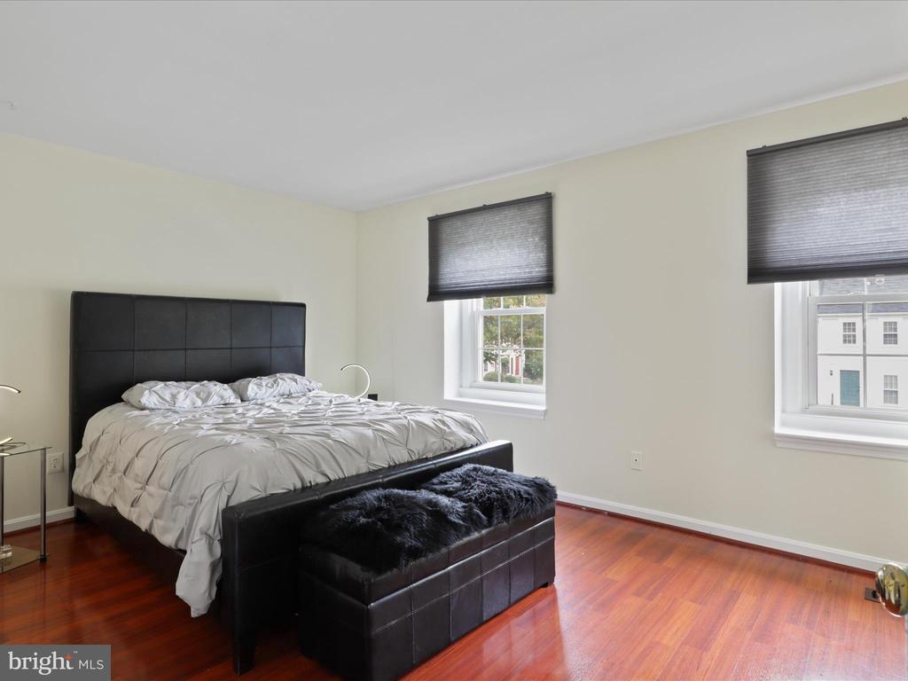 8068 DULCIANA COURT
