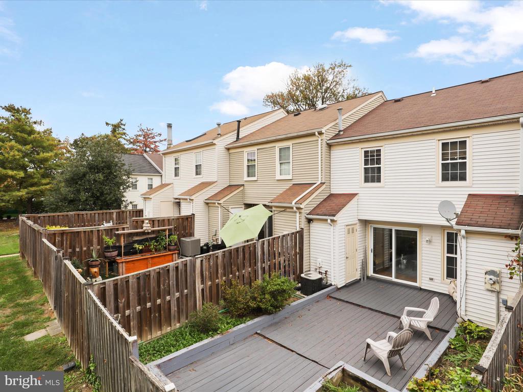 8068 DULCIANA COURT