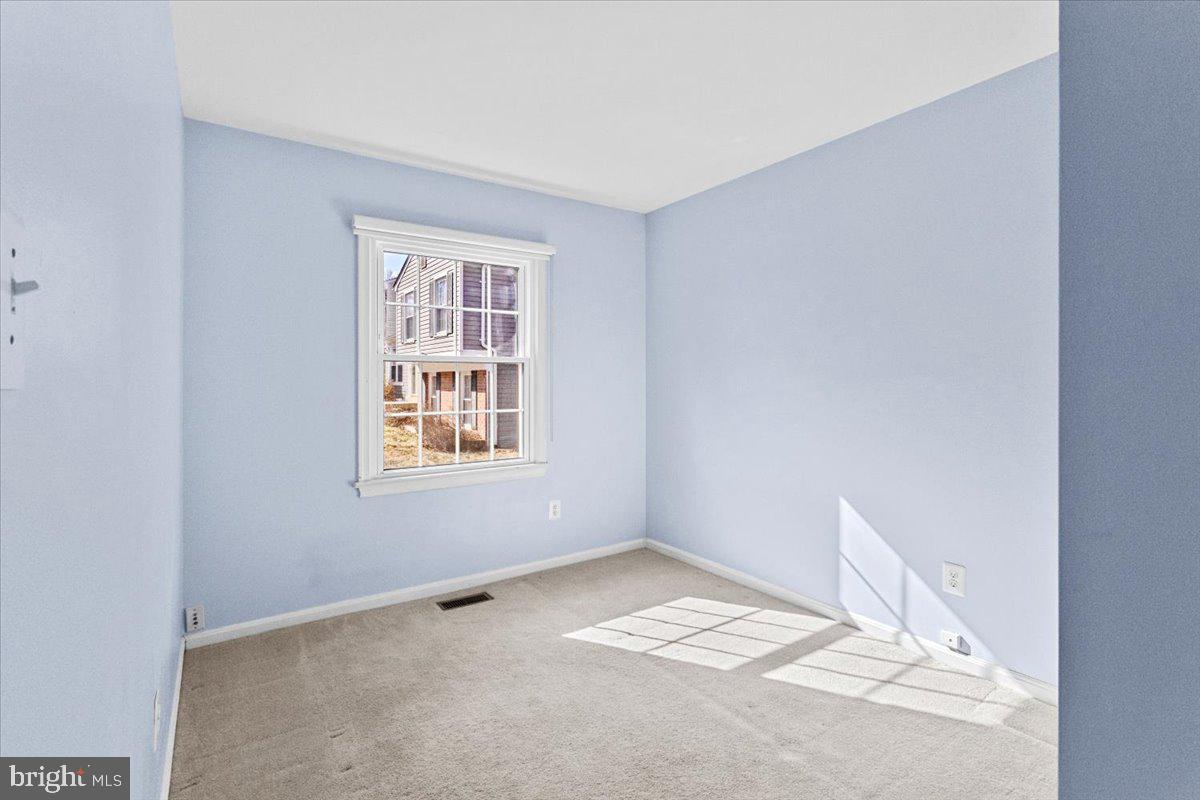 7702 NEWINGTON FOREST AVENUE