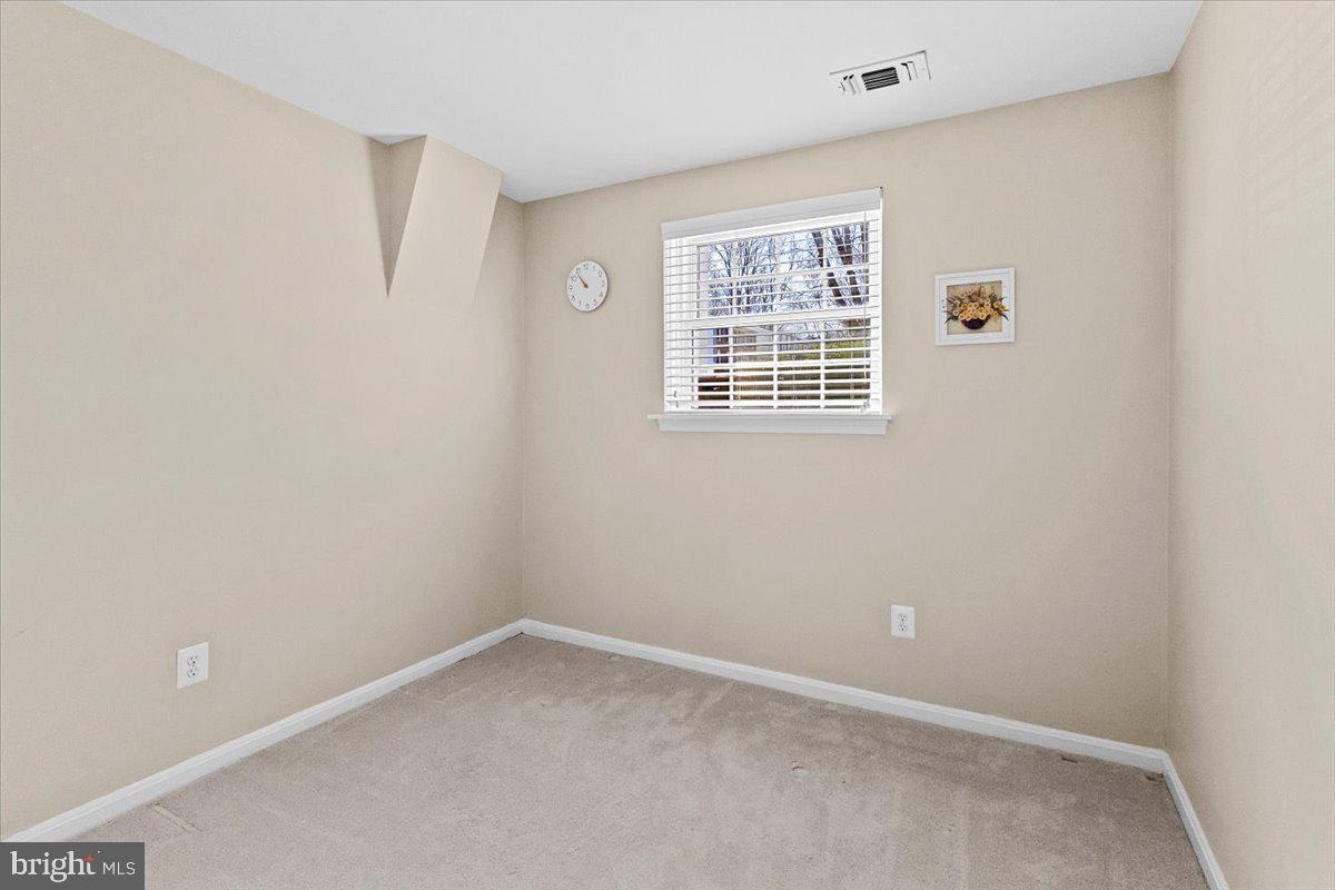 7702 NEWINGTON FOREST AVENUE