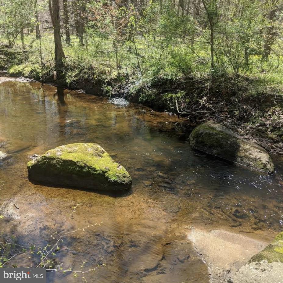 7702 NEWINGTON FOREST AVENUE