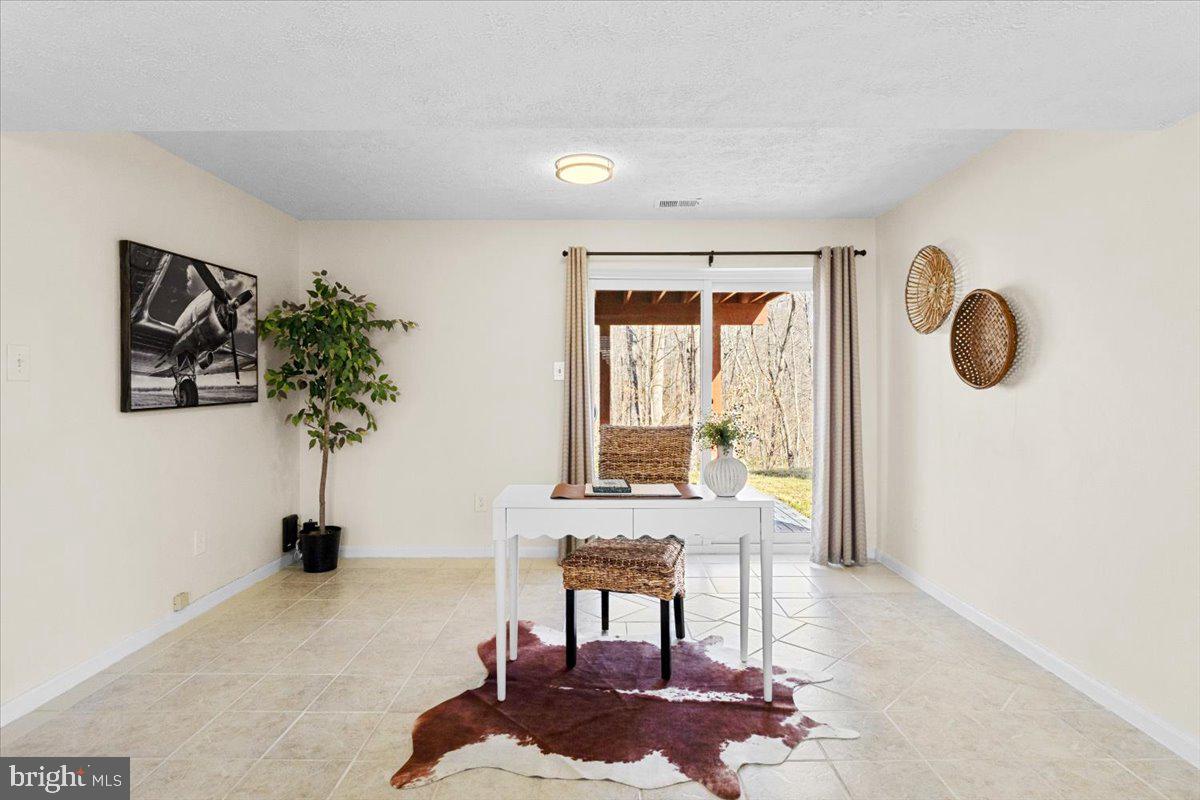 7702 NEWINGTON FOREST AVENUE