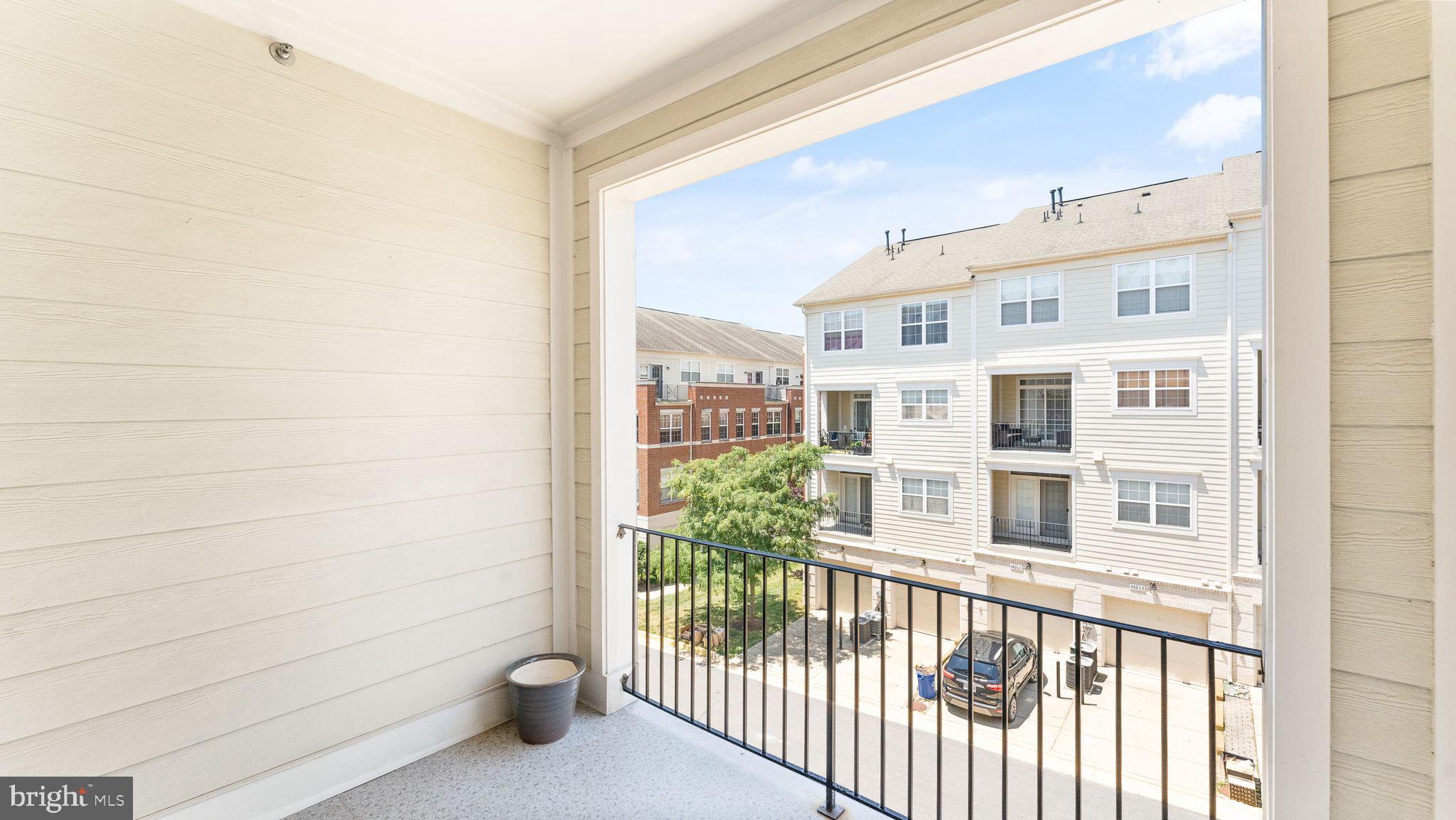 4427 BEECHSTONE LANE B