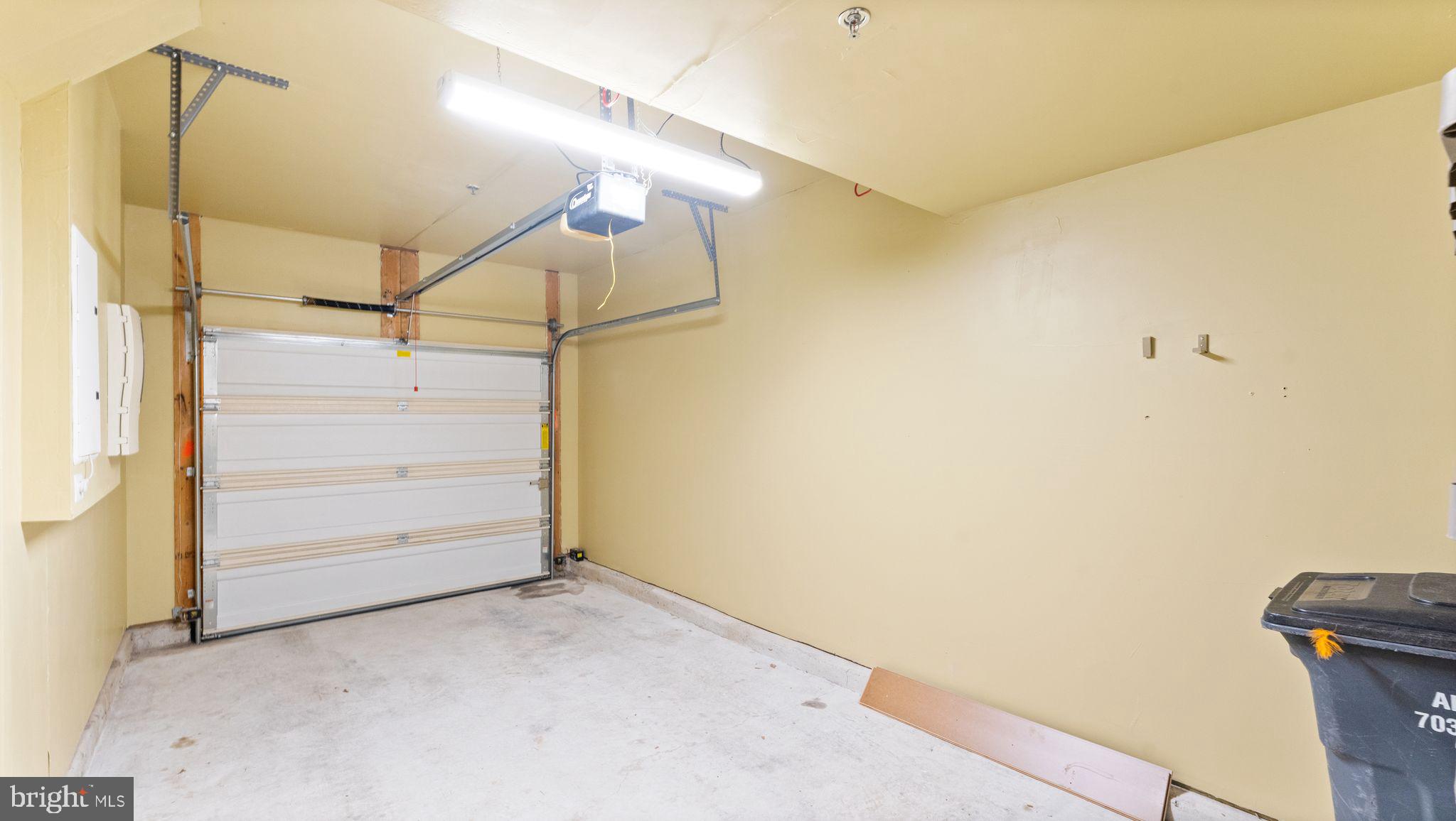 4427 BEECHSTONE LANE B