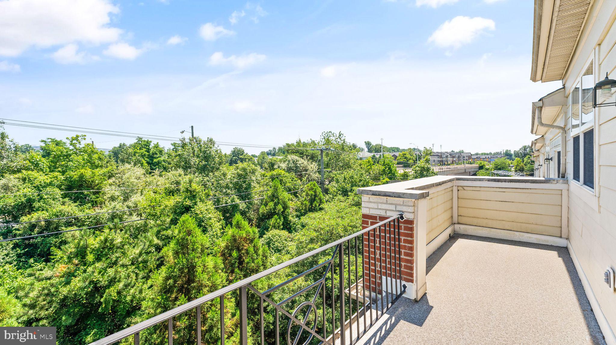 4427 BEECHSTONE LANE B