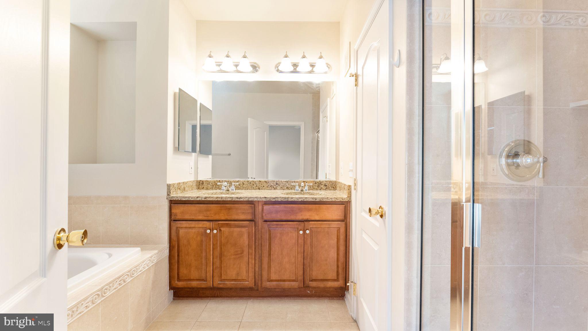 4427 BEECHSTONE LANE B