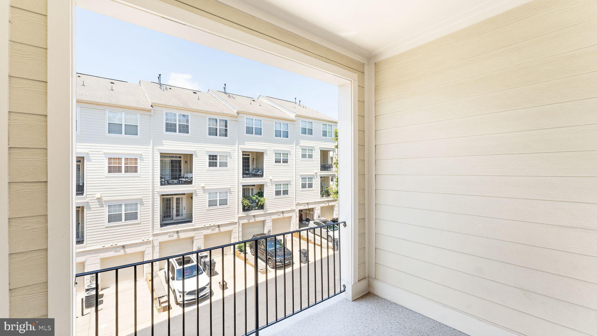 4427 BEECHSTONE LANE B