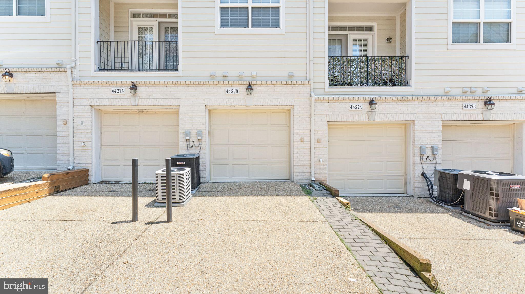 4427 BEECHSTONE LANE B