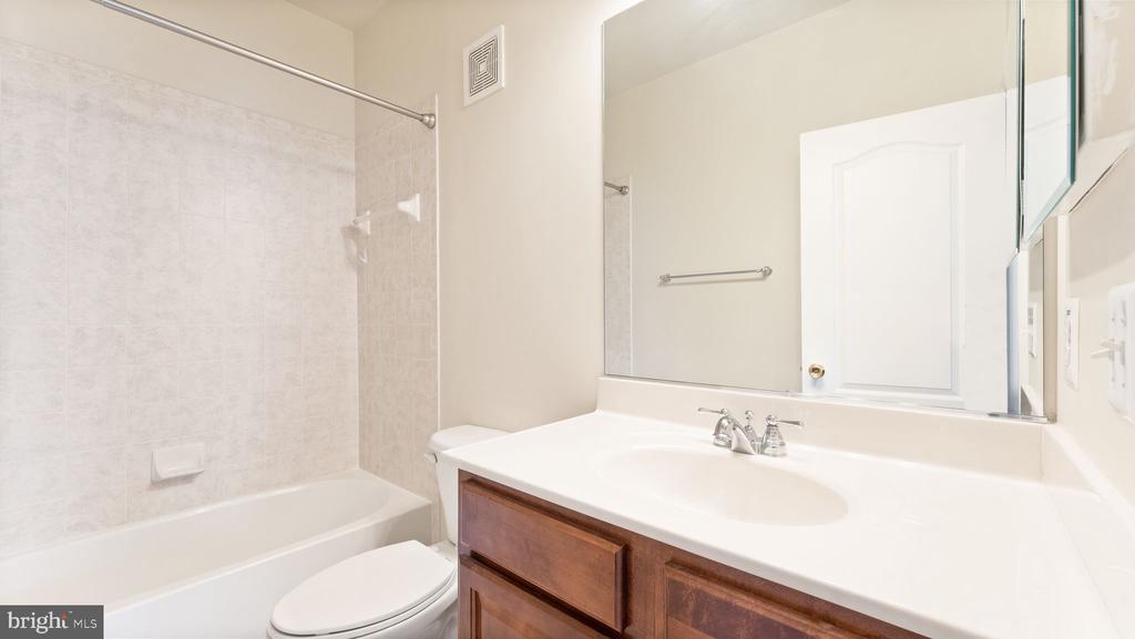 4427 BEECHSTONE LANE