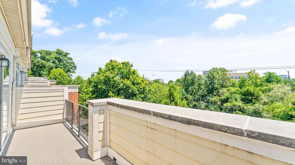 4427 BEECHSTONE LANE