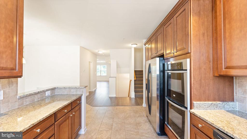 4427 BEECHSTONE LANE