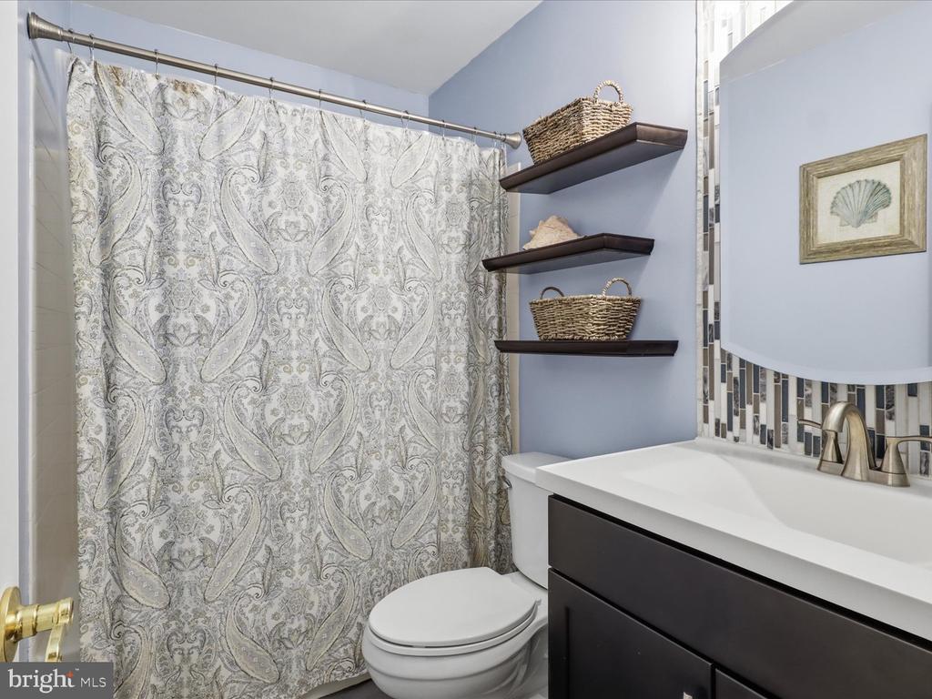 5770 FIRST LANDING WAY Unit: 107