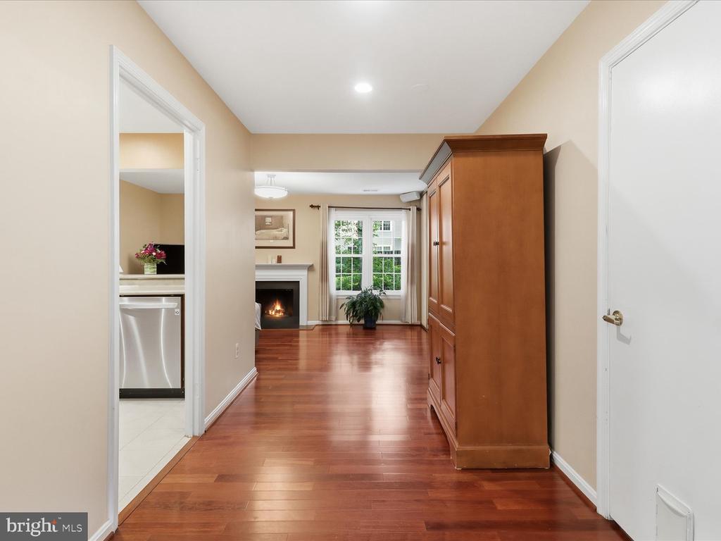 5770 FIRST LANDING WAY Unit: 107