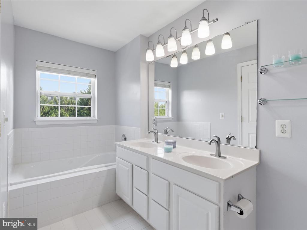 11565 CAVALIER LANDING COURT Unit: 401