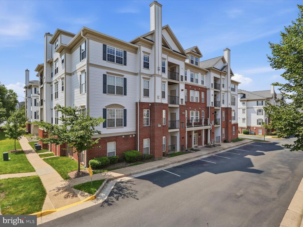 11565 CAVALIER LANDING COURT Unit: 401