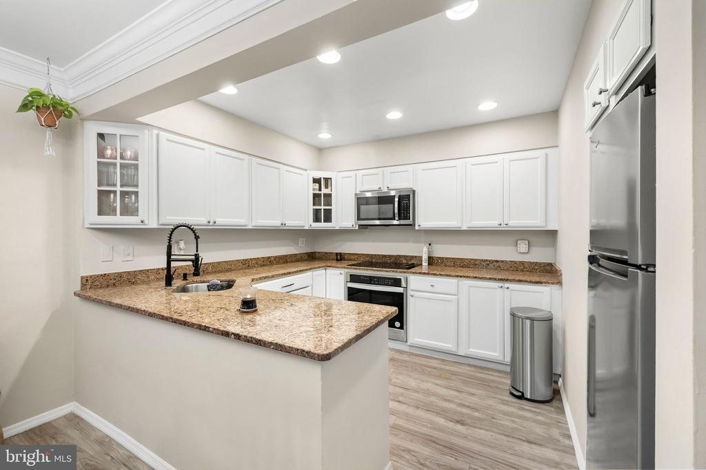 14473 SAGUARO PLACE Unit: 46B