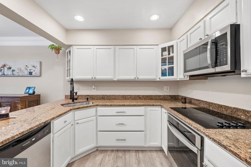 14473 SAGUARO PLACE Unit: 46B
