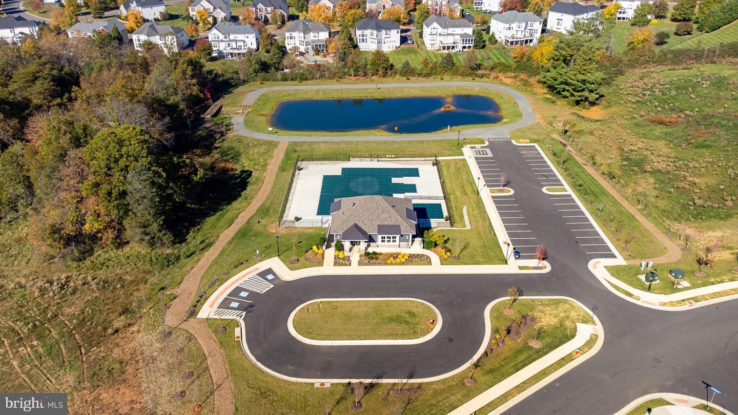 43441 Bettys Farm Dr