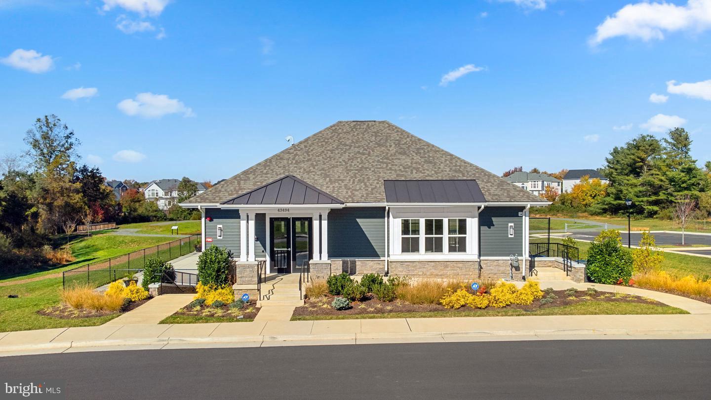 43441 Bettys Farm Dr