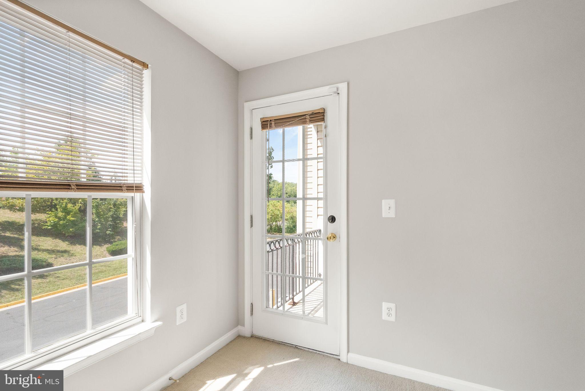15571 JOHN DISKIN CIRCLE
