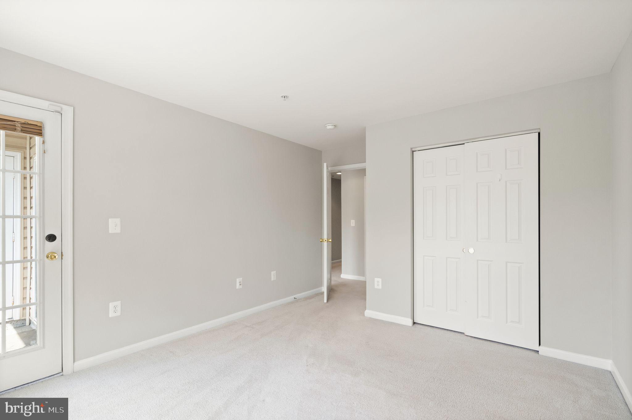 15571 JOHN DISKIN CIRCLE