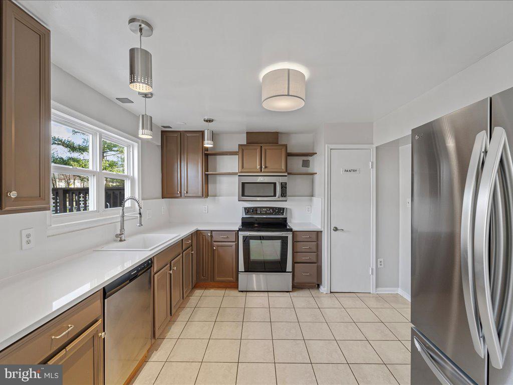 2904 Madeira Court