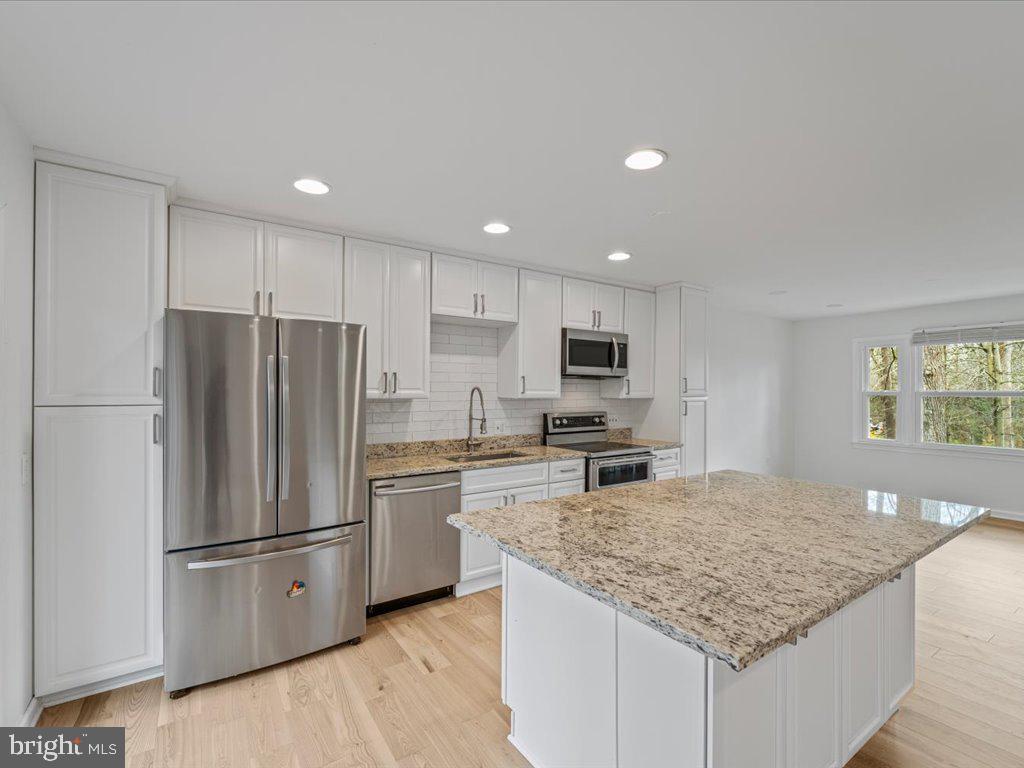 12243 Chinaberry Ct