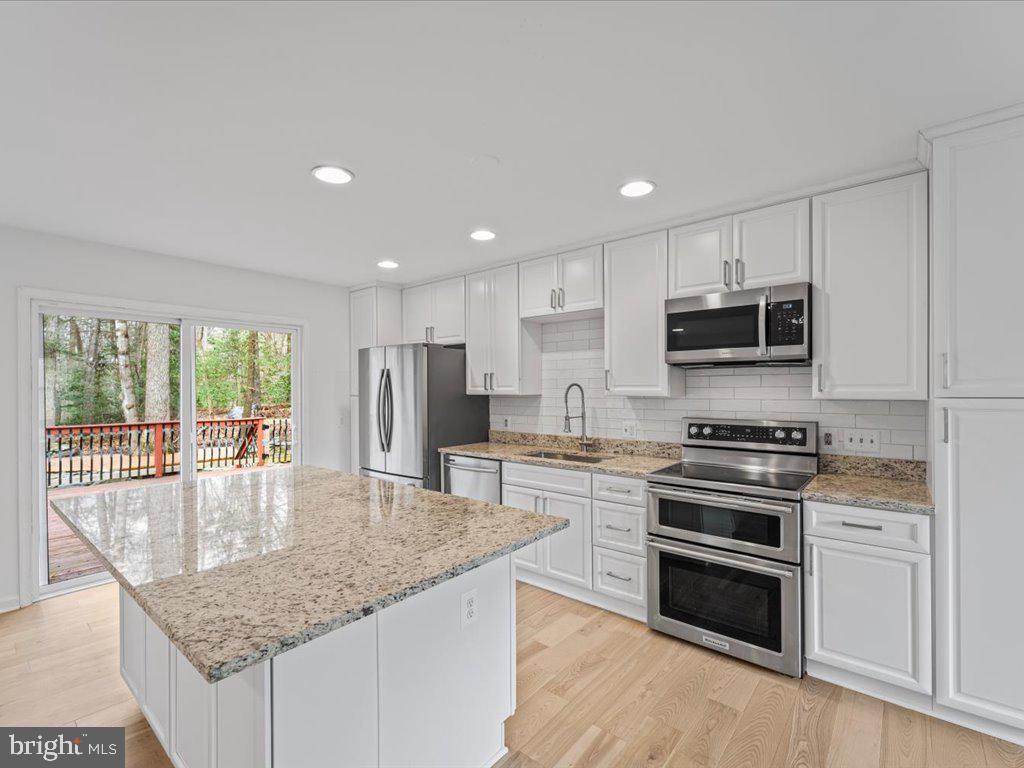 12243 Chinaberry Ct