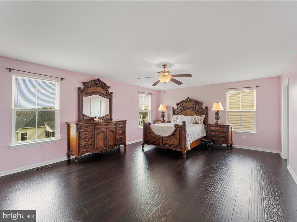 2165 Port Potomac Ave
