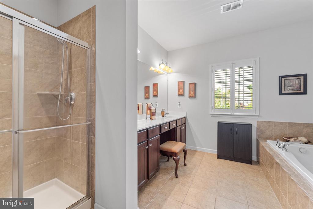 16437 Chattanooga Ln