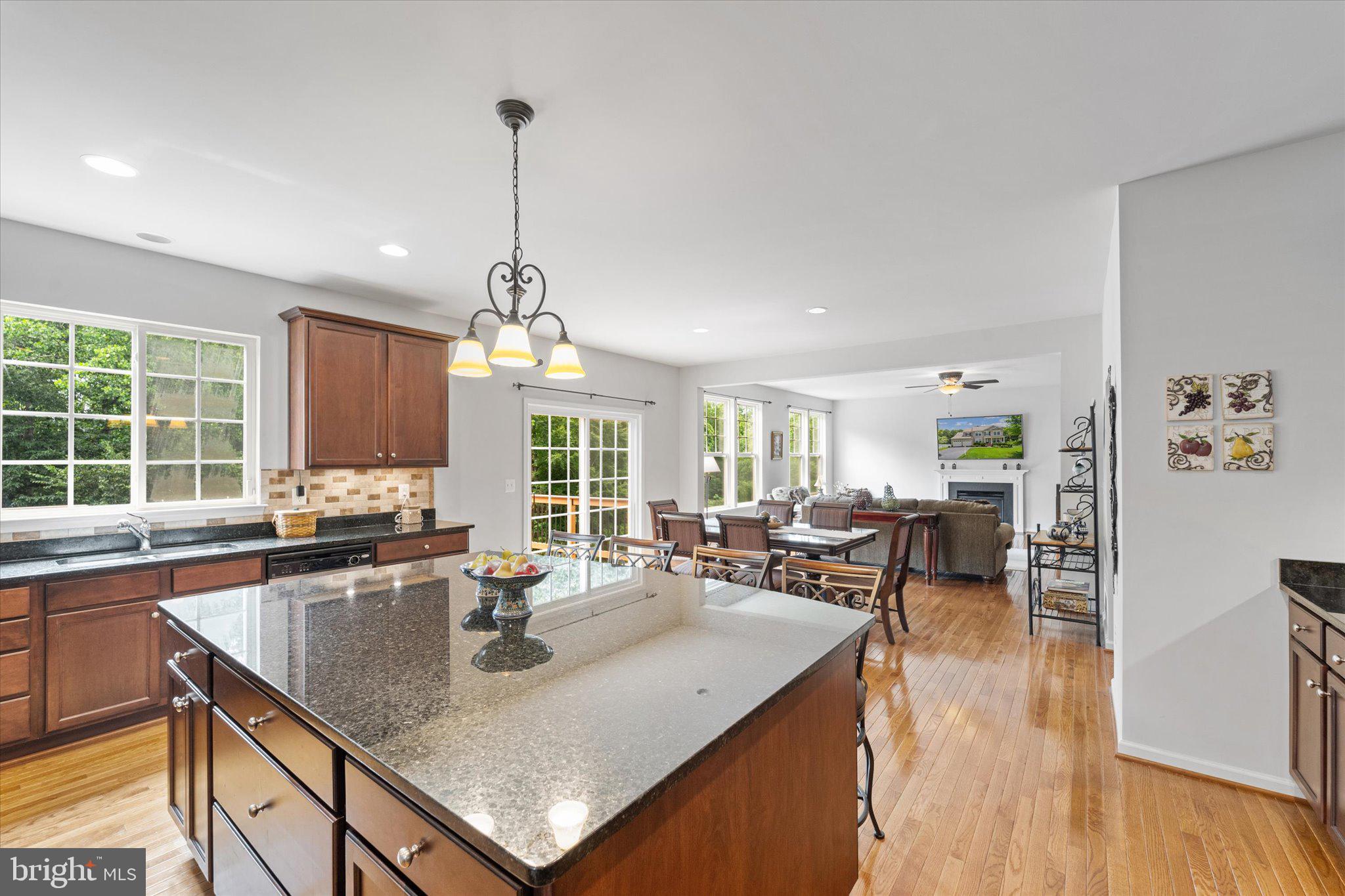 16437 Chattanooga Ln
