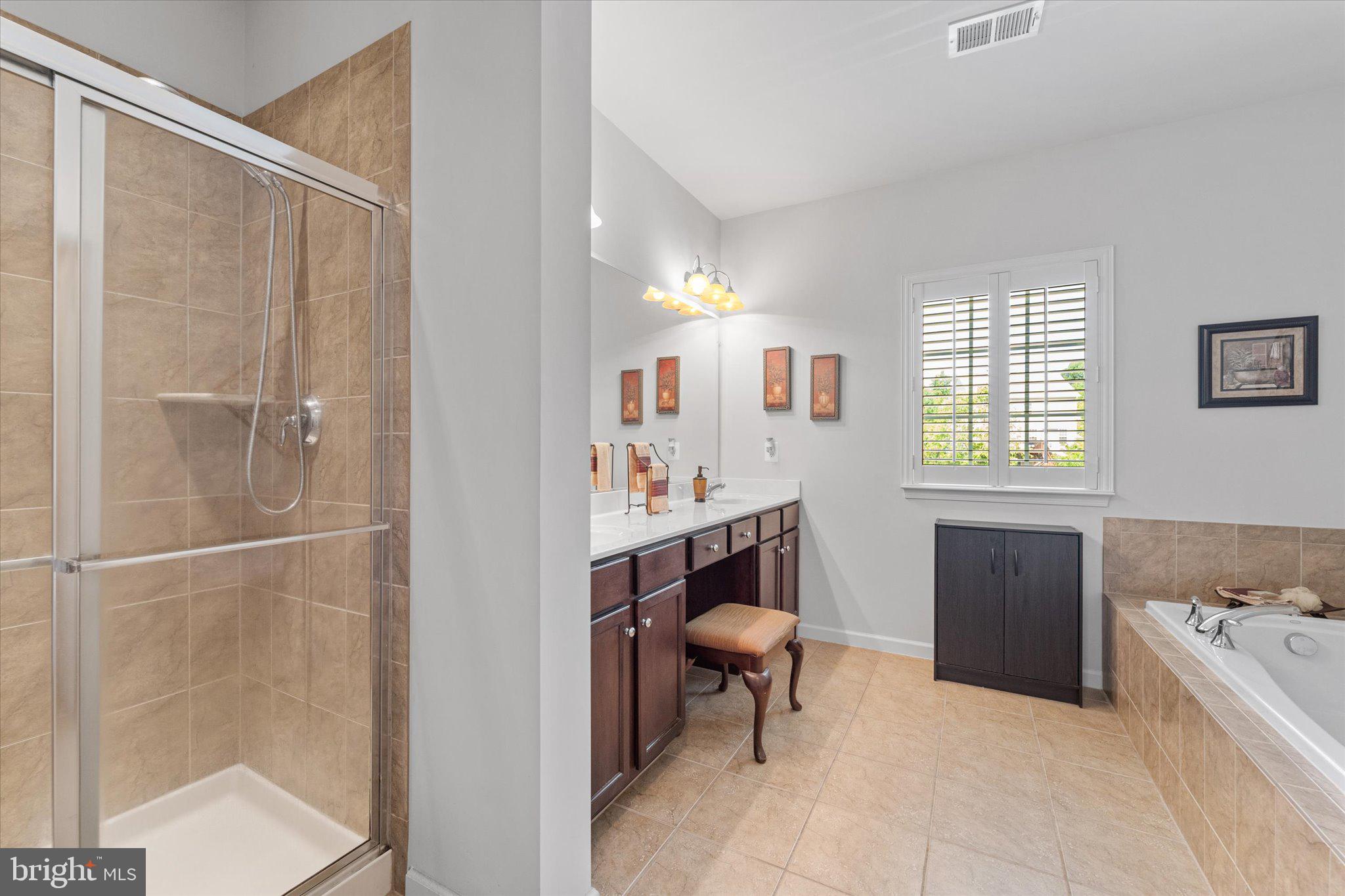 16437 Chattanooga Ln