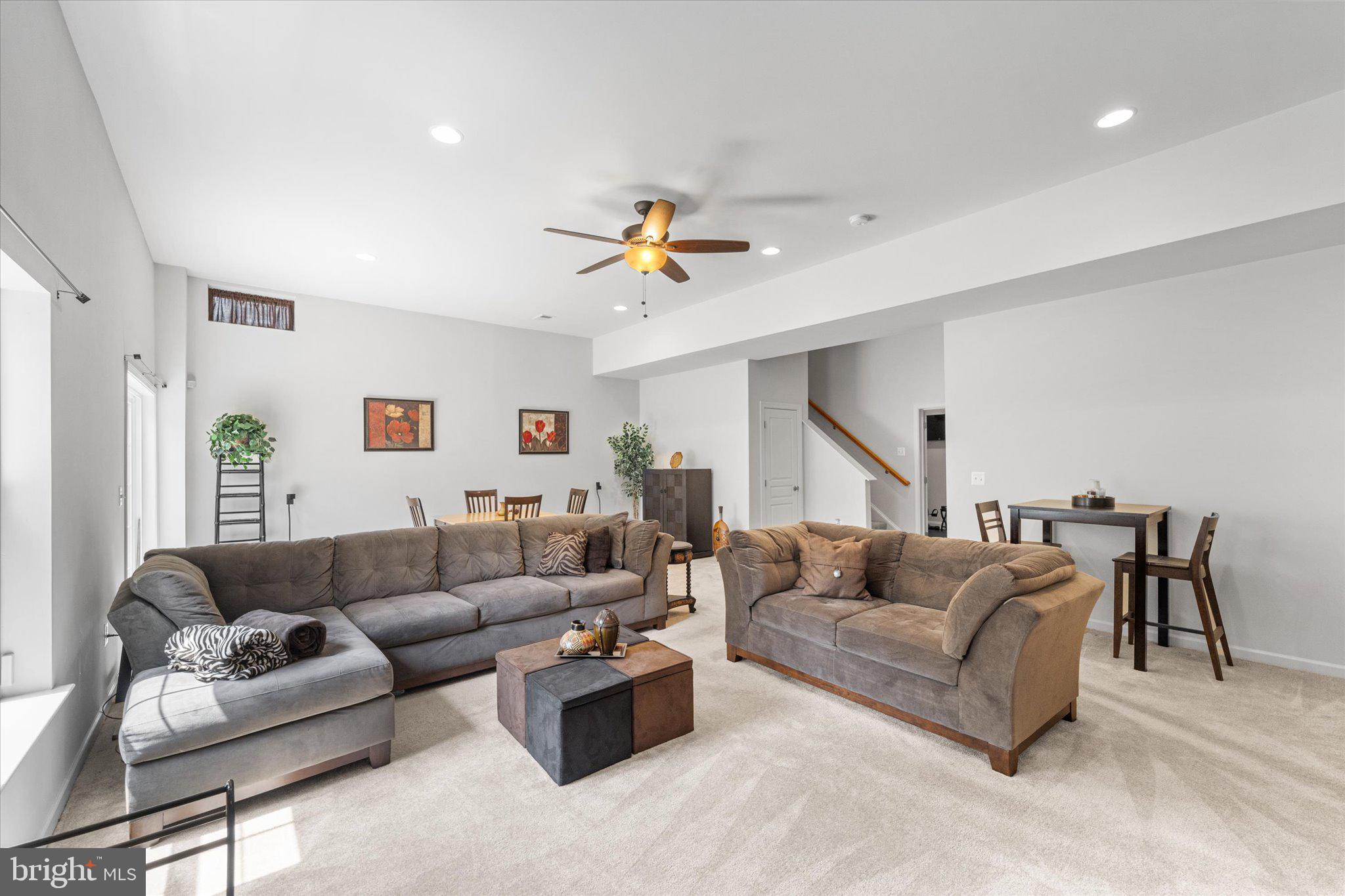 16437 Chattanooga Ln