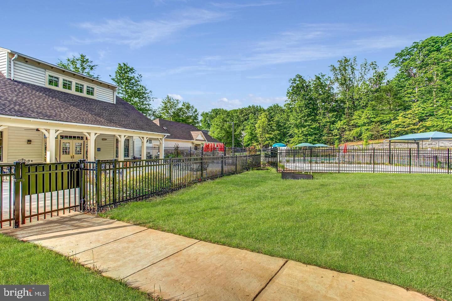 16437 Chattanooga Ln