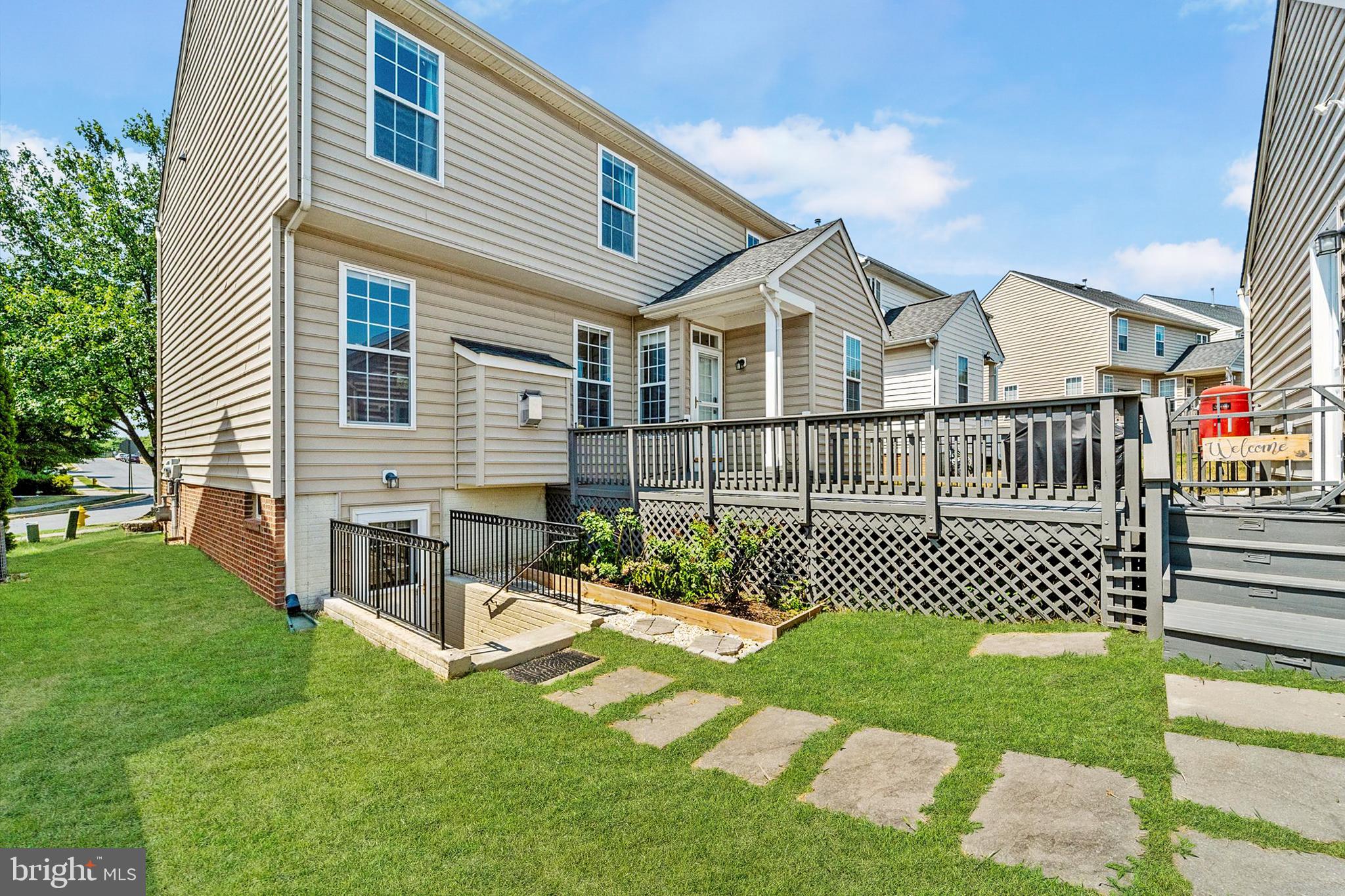 16253 Catenary Dr