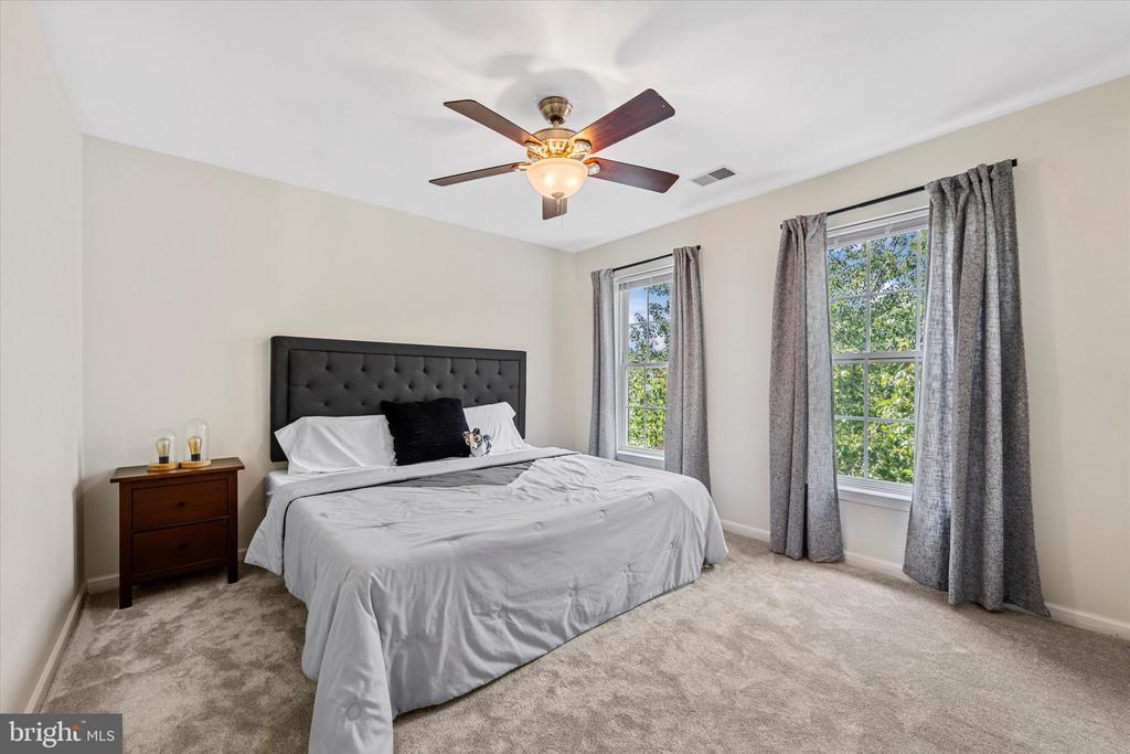 16253 Catenary Dr