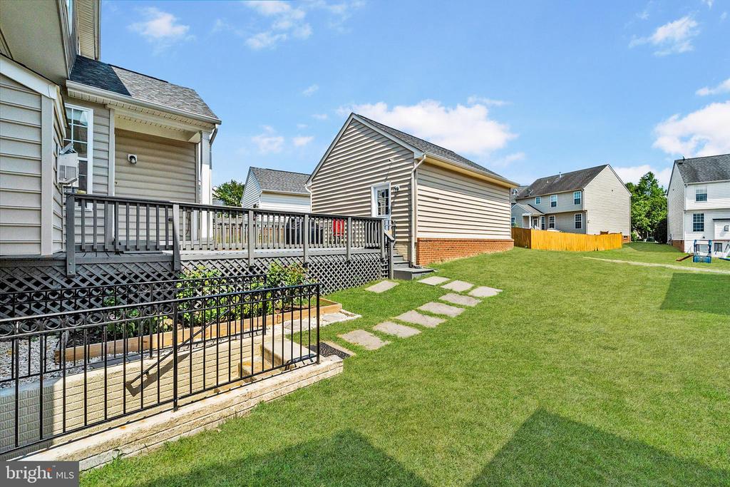 16253 Catenary Dr
