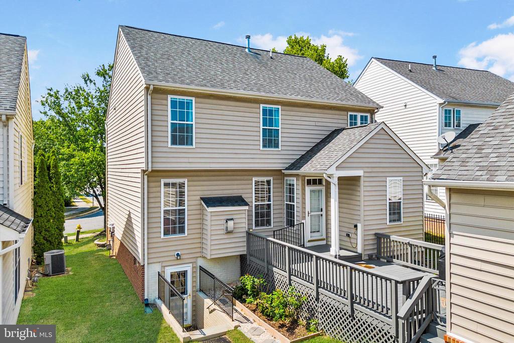 16253 Catenary Dr