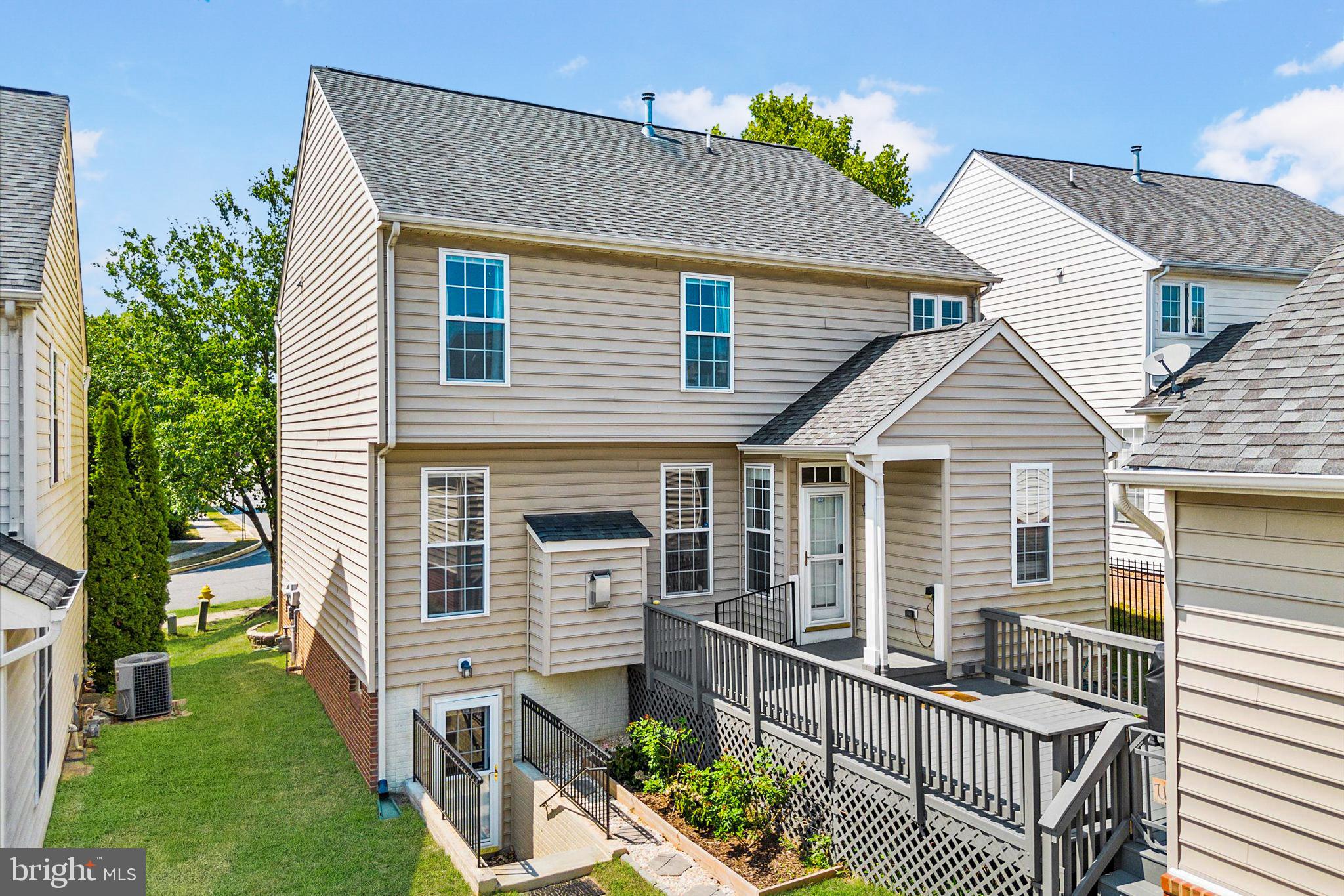 16253 Catenary Dr