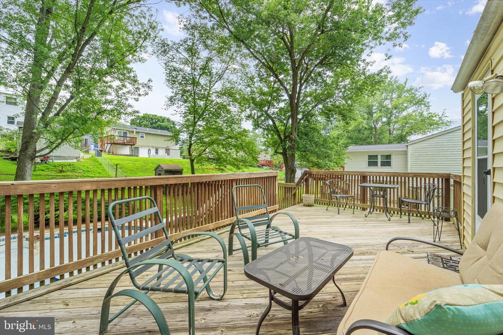 13829 Meadowbrook Rd