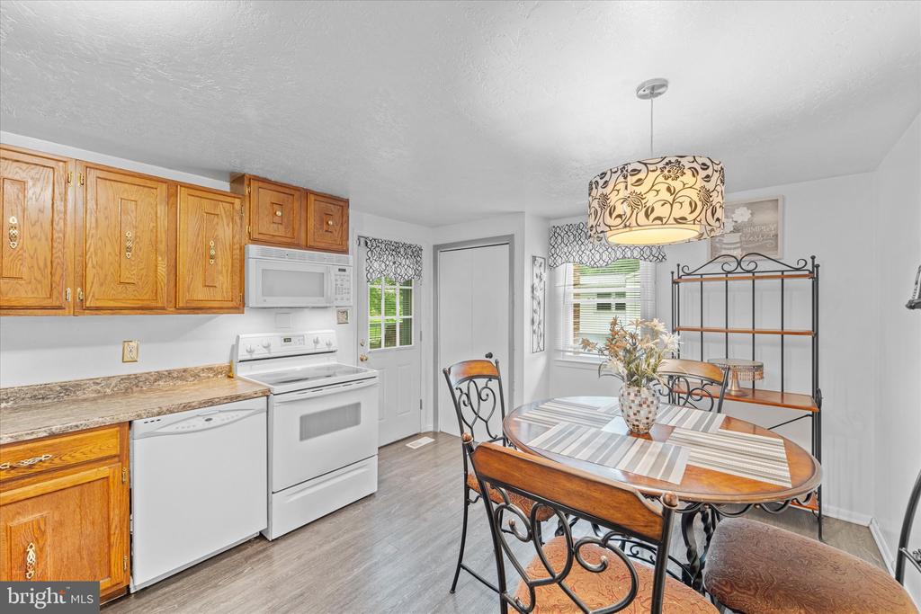 13829 Meadowbrook Rd