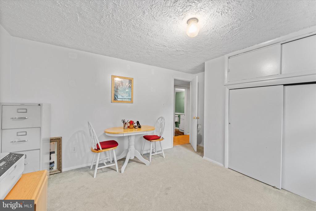13829 Meadowbrook Rd