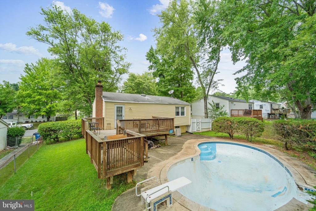13829 Meadowbrook Rd