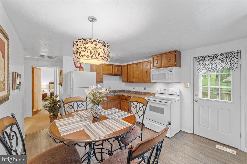 13829 Meadowbrook Rd