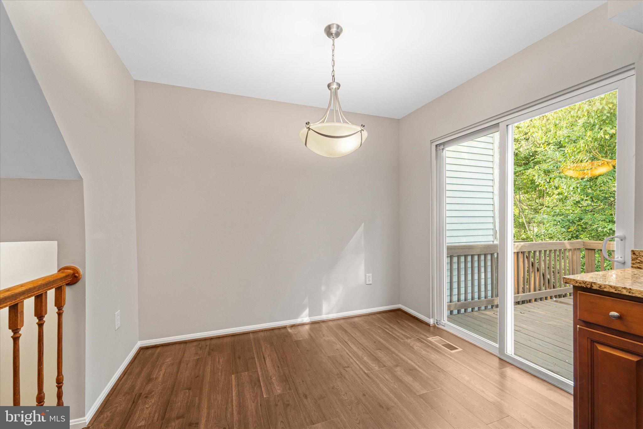 15209 VALLEY STREAM DR