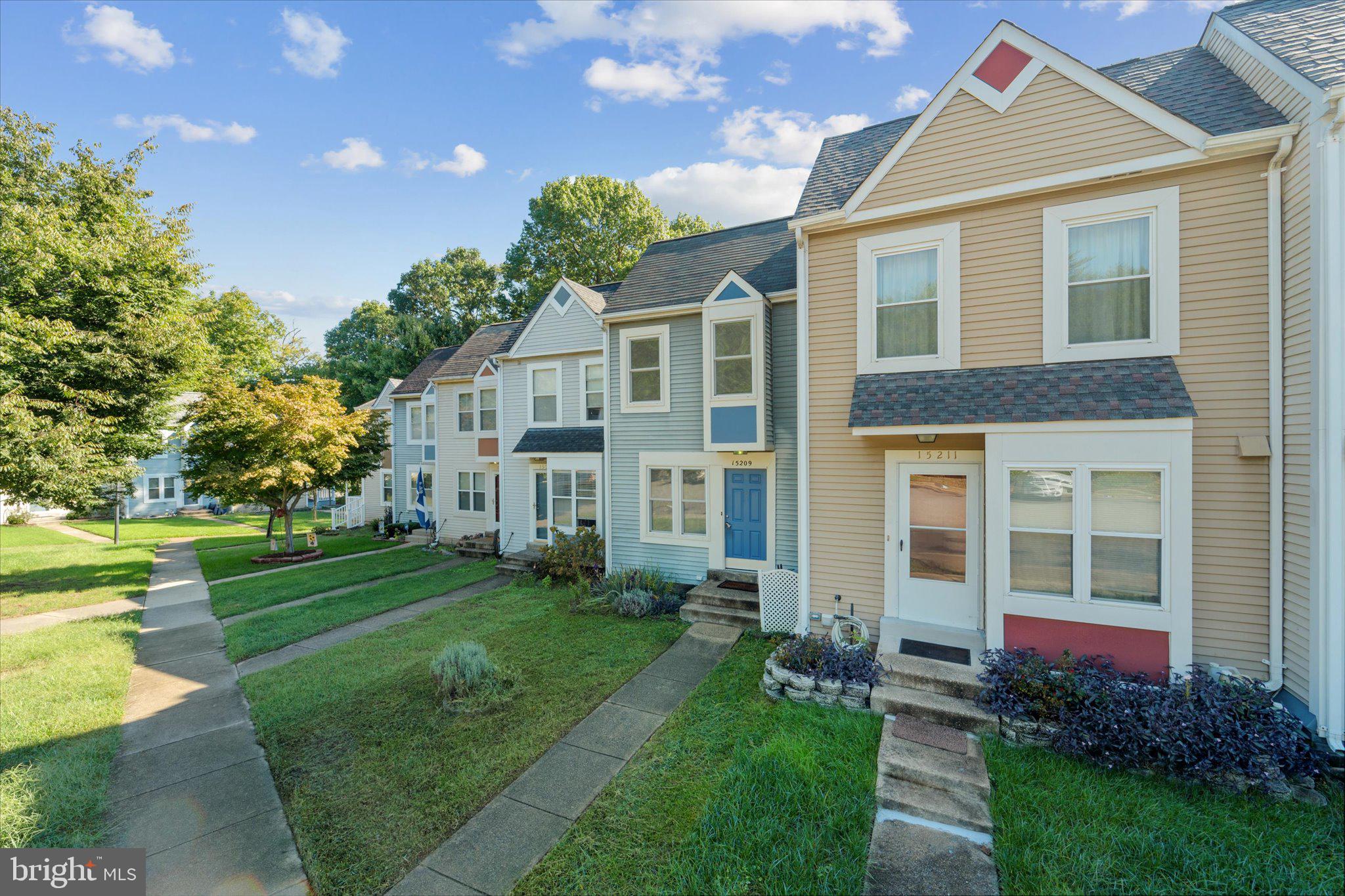 15209 VALLEY STREAM DR